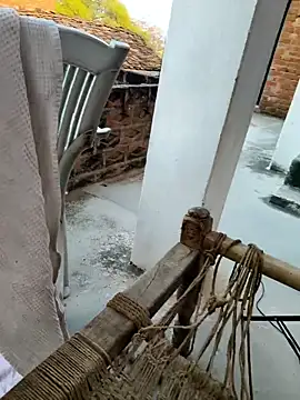 Pertunjukan Kamera Web Desi_rockstarr