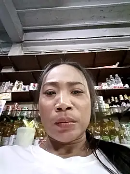 دردشة KinkyKit_May الجنسية المباشرة