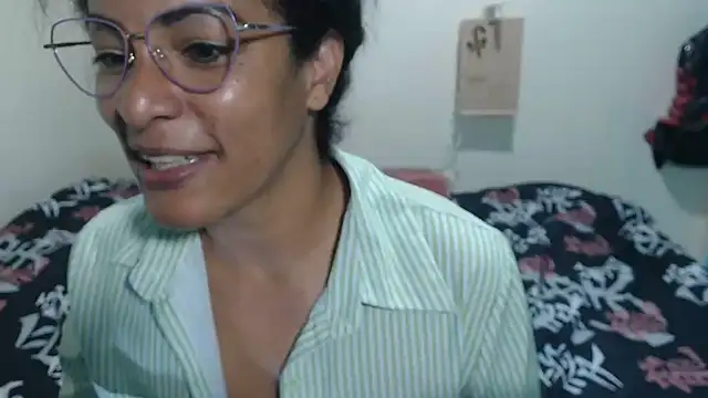 kateleyagrey's Webcam Show