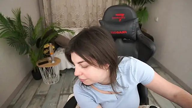 MirandaWong 现场XXX聊天