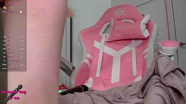 Chat XXX en directo de Marikamoon