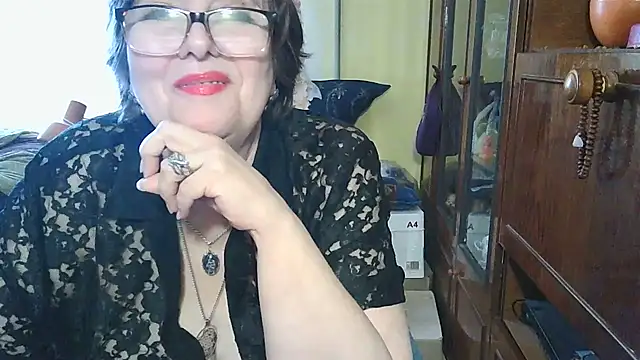 Chat +18 de VeronicaGold511 ao vivo