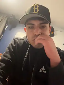 SilvaGF229 即時 XXX 聊天