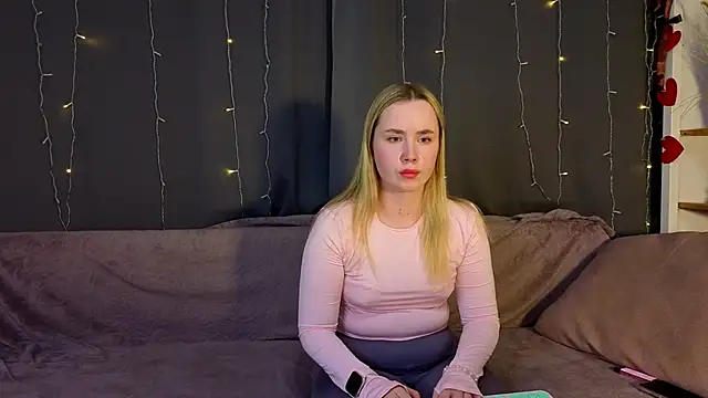 IvetteLabore Live XXX Chat