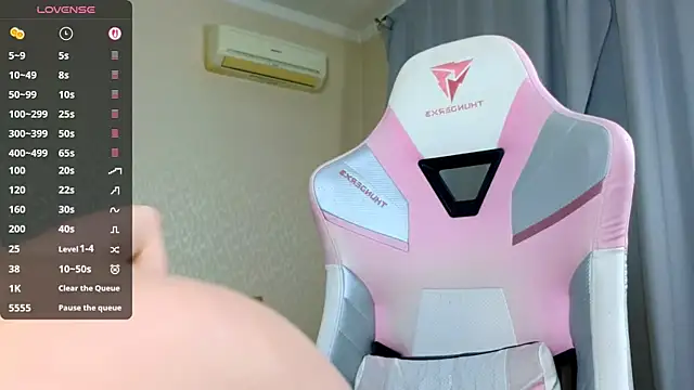 Cowell_Adelina – Naživo XXX chat