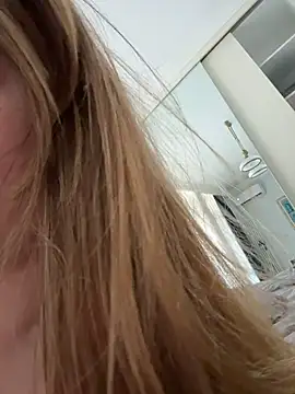 curvyflawless: απευθείας συνομιλία ΧΧΧ