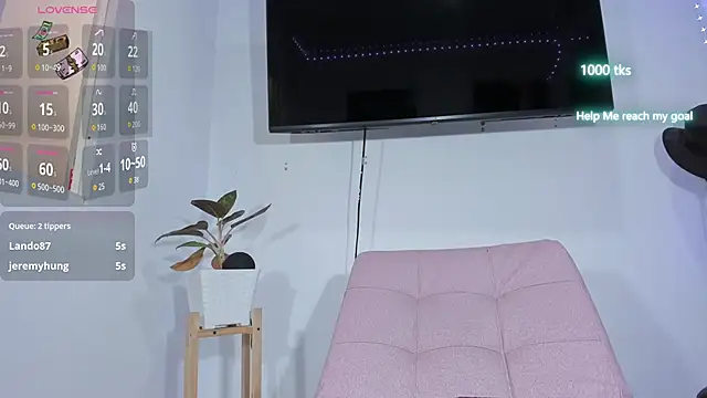 XXX chat uživo modela emily_palmeer