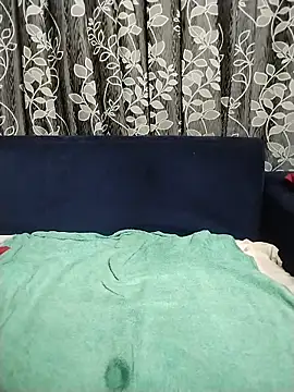 XXX chat uživo modela CHERRYYUMMY