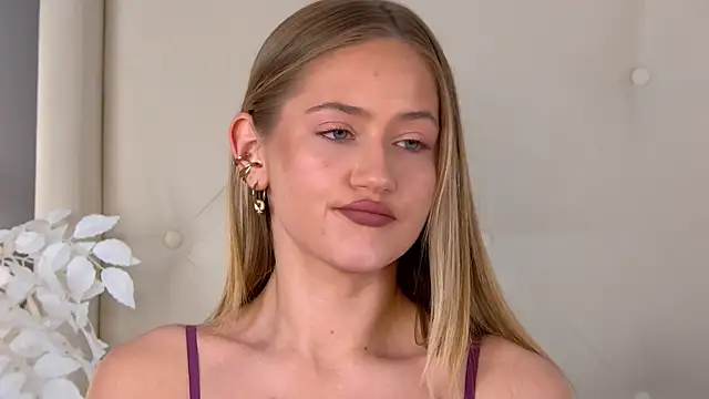 XXX chat uživo modela ur_wet_dreams