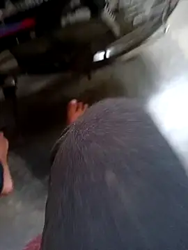 Horny-boyyy Live XXX Chat