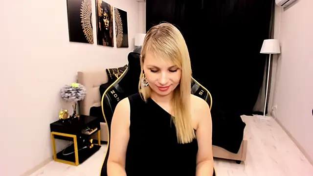 LindaSandy_1 Live XXX-chat