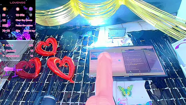 Chatroom XXX en direct de dakotamilf__hot