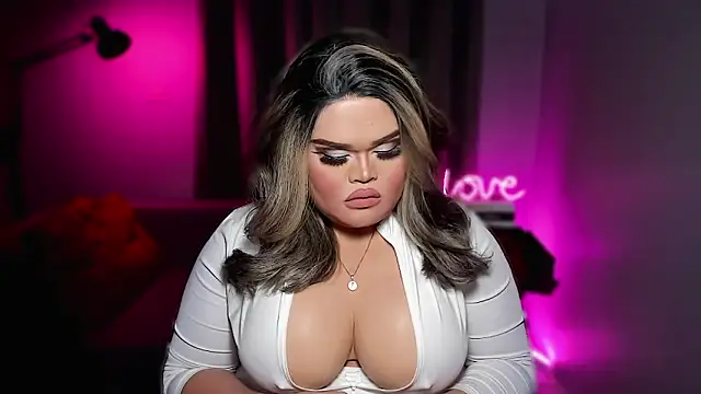 BelindaLove's Live XXX Chat