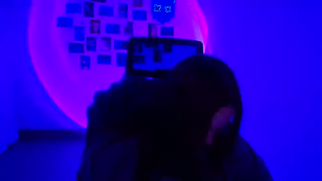 Онлайн чат XXX Kitty_Mia_Kitty