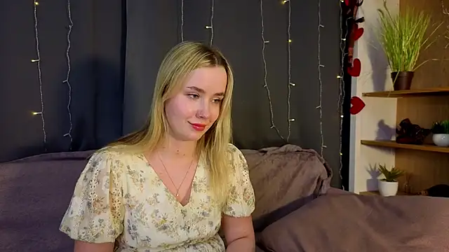 Chat +18 de IvetteLabore ao vivo