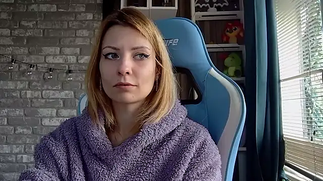 karo123421 Chat XXX live