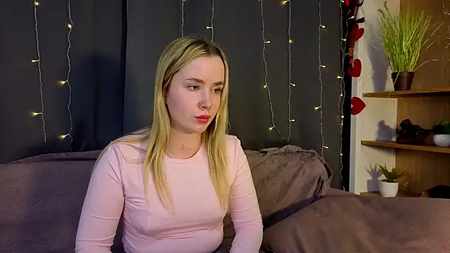 IvetteLabore's Live XXX Chat