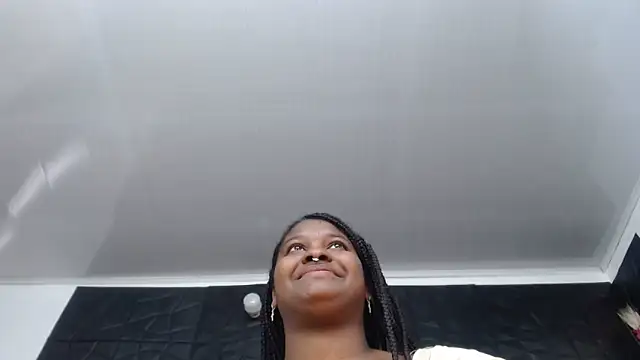 Hanna_Fox_69 Adlı Modelin Canlı XXX Sohbeti