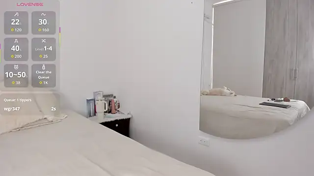 AlexaStormm live XXX chat