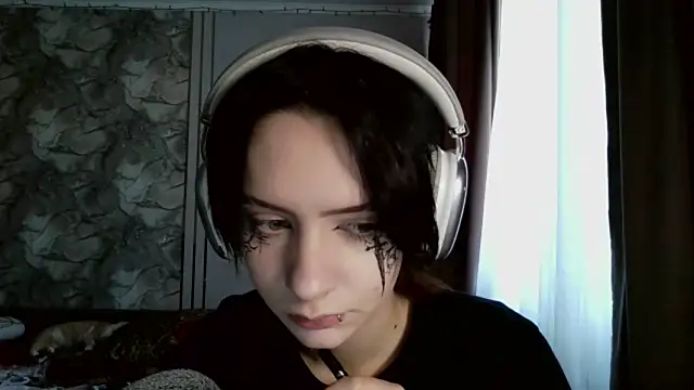 LxayBloom Adlı Modelin Canlı XXX Sohbeti