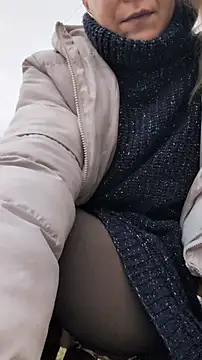 Risky_julia2330 라이브 XXX 채팅