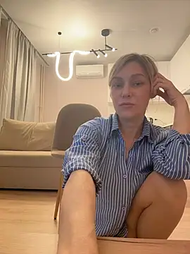 CarmenBlues_ লাইভ XXX চ্যাট