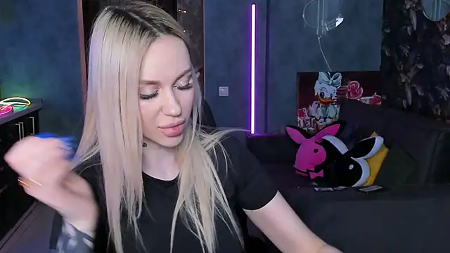 Blckmirrorrn Live XXX chat