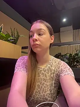 Chat XXX ao vivo de SashaCatt