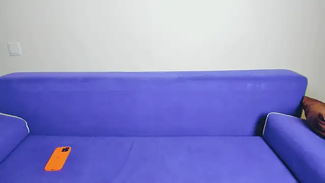 Chat +18 de BrilliantGirll ao vivo