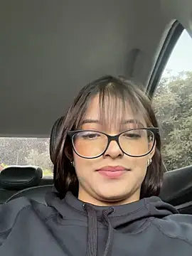 Arilw লাইভ XXX চ্যাট