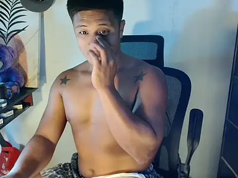 Chat +18 de Felix_Asher ao vivo