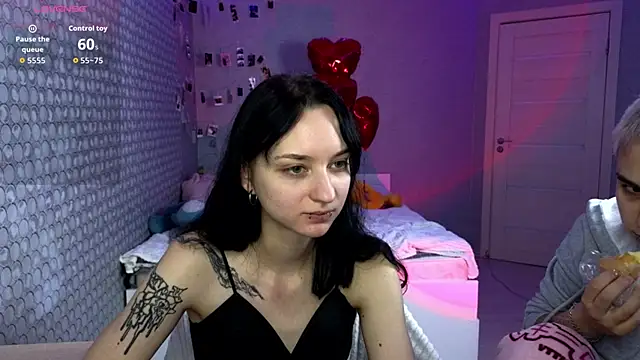 Escaped_Brides' Live XXX Chat