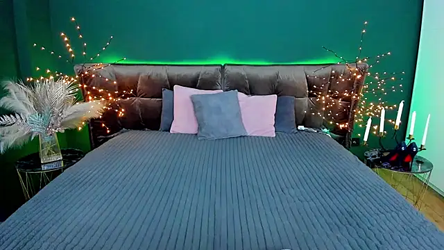 Chat +18 de Rebecca_Diamond ao vivo