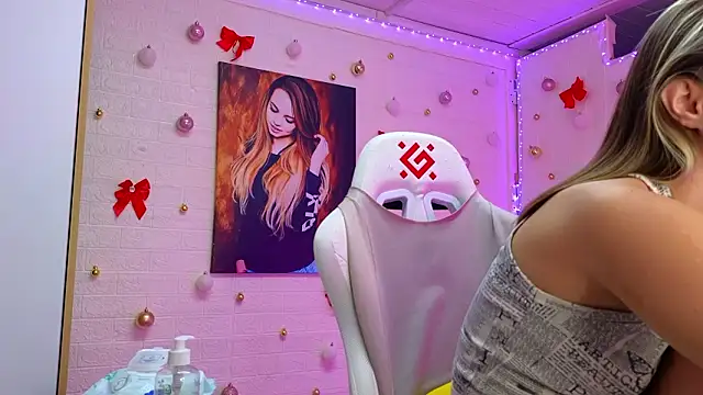 Chatroom XXX en direct de Misss_Vikk