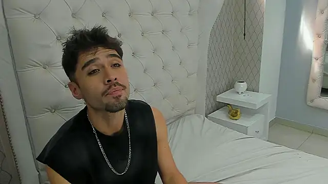 Вебкам-шоу BrunoTurnerr