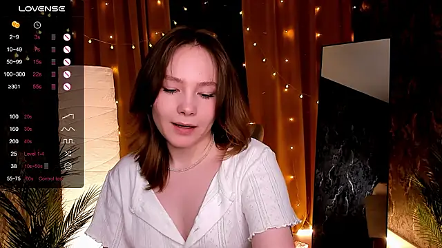 Chat +18 de LanaBlu_ ao vivo