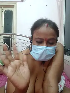 Barna_Love Adlı Modelin Canlı XXX Sohbeti