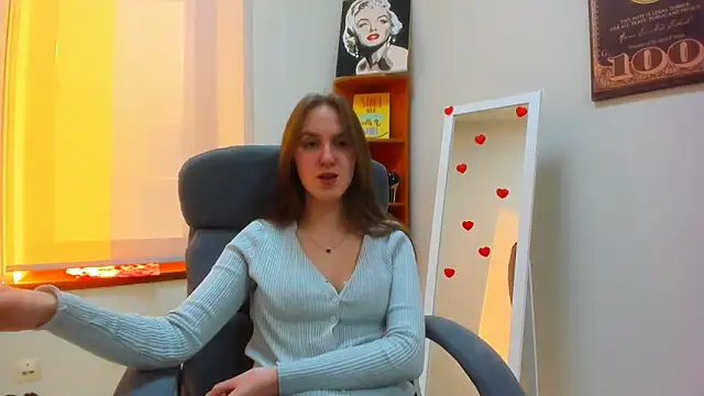 Nessi-Morris Pertunjukan Webcam