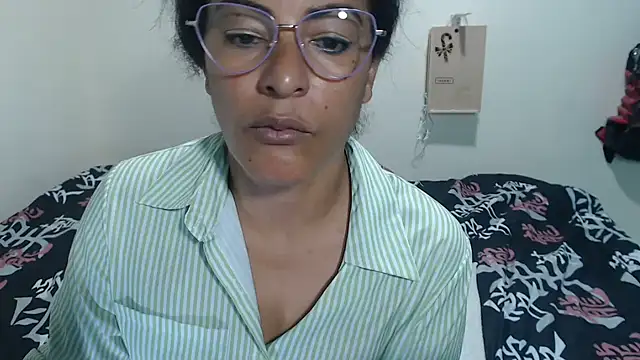 kateleyagrey élő XXX-chatje