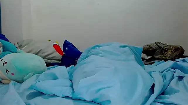 kenyka_bigass Adlı Modelin Canlı XXX Sohbeti