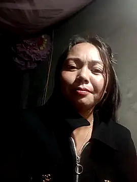 Chat XXX en directo de Rose-222