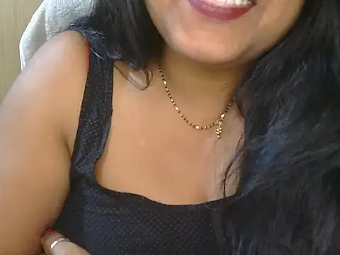 Cute_Ruhi99 élő XXX-chatje