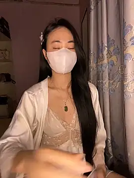 Dau-Tayy 现场XXX聊天