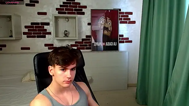 Chat +18 de BradyFlint ao vivo