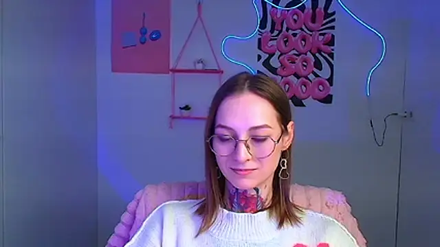 Esmi_Winter's Live XXX Chat