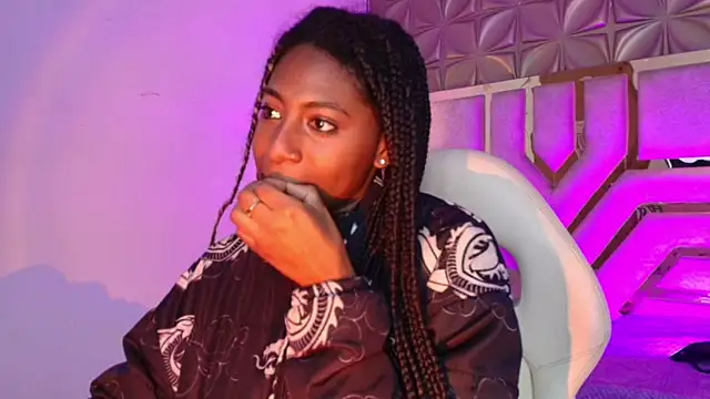 Queen_perla_のライブXXXチャット