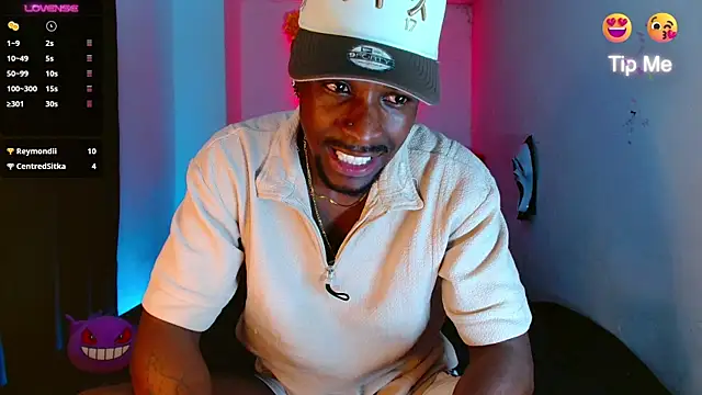 Aroonsexyboy live XXX chat