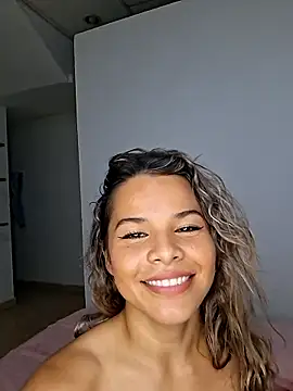 Chatroom XXX en direct de pamela_Tiny