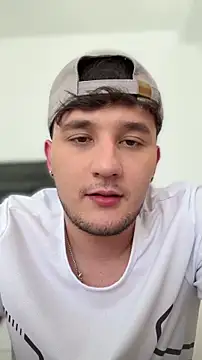 Massimo_Fiore: απευθείας συνομιλία ΧΧΧ