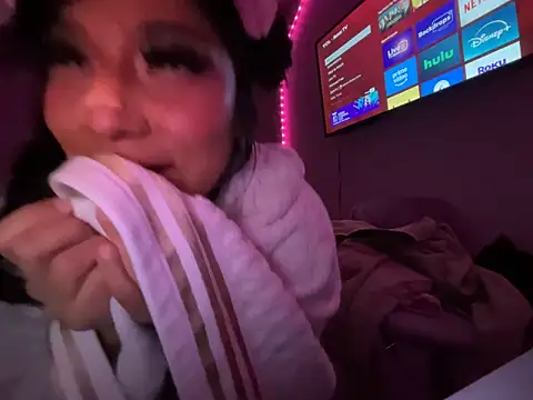 Onlypawzz 现场XXX聊天